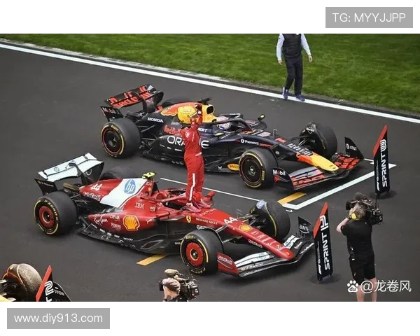 F1车队新赛季阵容公布 多位车手加入激战挑战冠军宝座 F1车队新赛季阵容公布 多位车手加入激战挑战冠军宝座