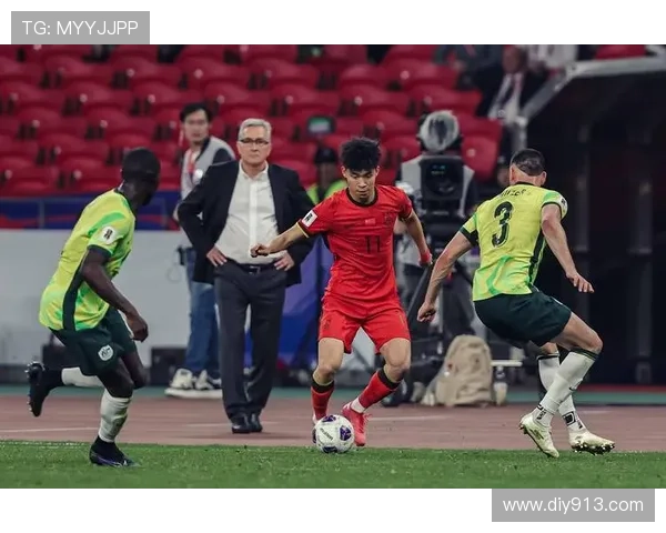 世界杯预选赛激战正酣 国足新阵容亮相引发球迷热议未来走势备受关注