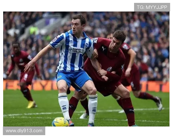 哈德斯菲尔德俱乐部迎来新阶段全力备战新赛季目标明确冲击成绩提升